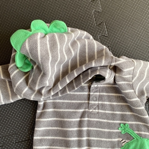 Carters Unisex Fleece Hooded Bodysuit Size 9 Months - Picture 3 of 8